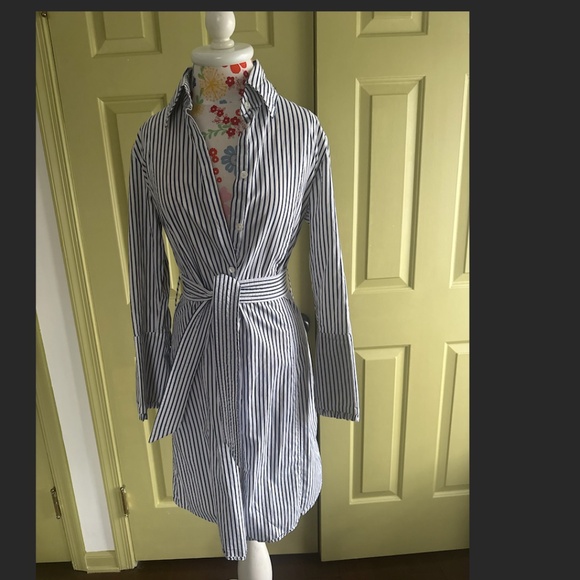 Fine Garments by Bell Size 8 White/Blue Striped Sleeve Shift Dress - Picture 1 of 3